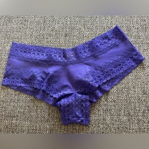 2010 Victoria’s Secret Cheeky Lace Trimmed Panty